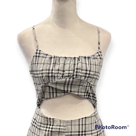 Hyfve Black White Plaid Short Romper Exposed Midrif Size Small NWT - Picture 4 of 8